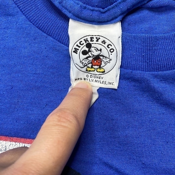 Vintage Disney Mickey & Co. Mickey Mosuse Blue Graphic Print Tshirt - Picture 5 of 7